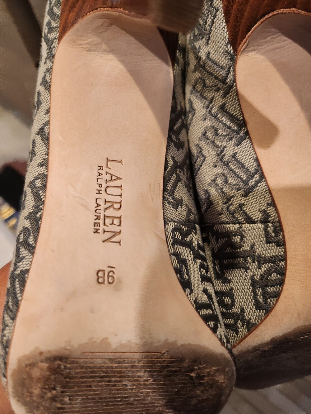 Lauren Ralph Lauren Lindella Monogram Jacquard Pump size 9 - Picture 8 of 10